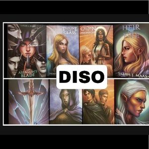 DISO bookish box Throne Of Glass dust jackets